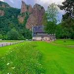 Appartement Homindays Terrace With Mountain Views River Just Nearby *
