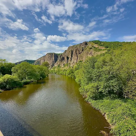 Homindays Terrace With Mountain Views River Just Nearby *