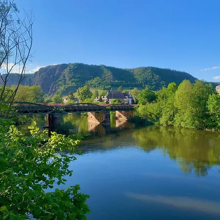 Homindays Terrace With Mountain Views River Just Nearby *