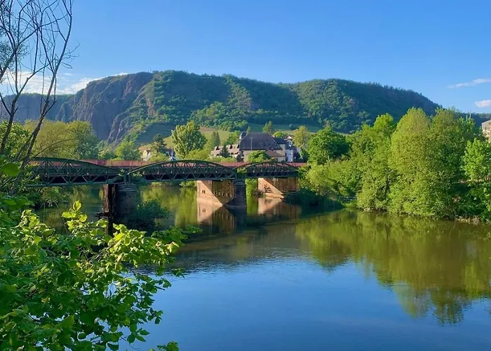 Homindays Terrace With Mountain Views River Just Nearby *