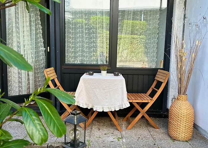 Homindays Terrace With Mountain Views River Just Nearby